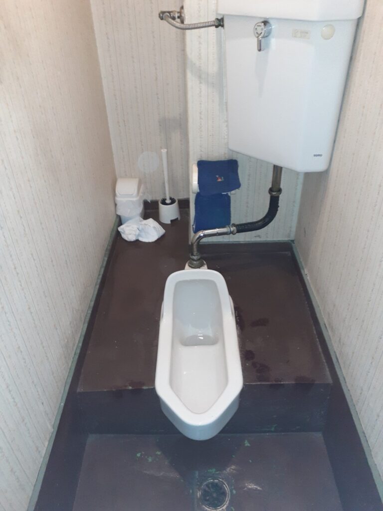 neorest-toilet-before20251014