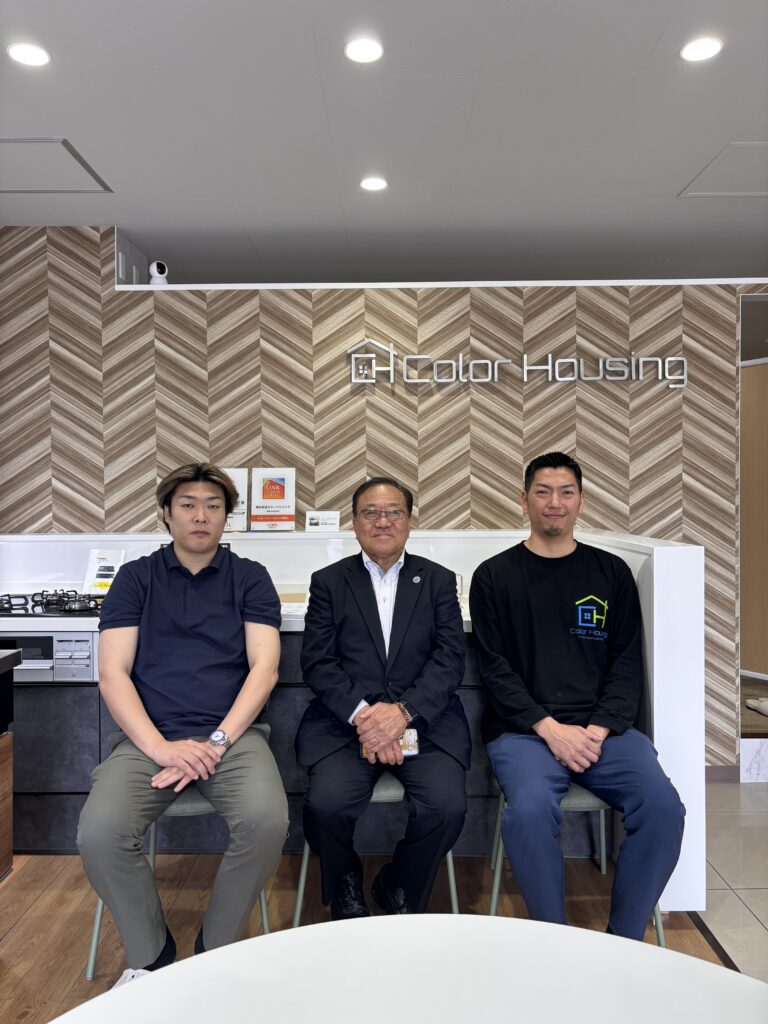 中央大学バスケットボール部のCARIONSとスポンサー契約を結びました。